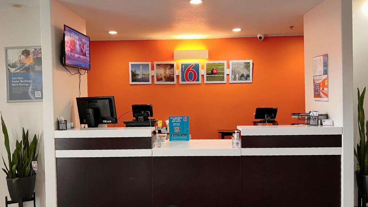 Motel 6-Regina, Sk Exterior photo