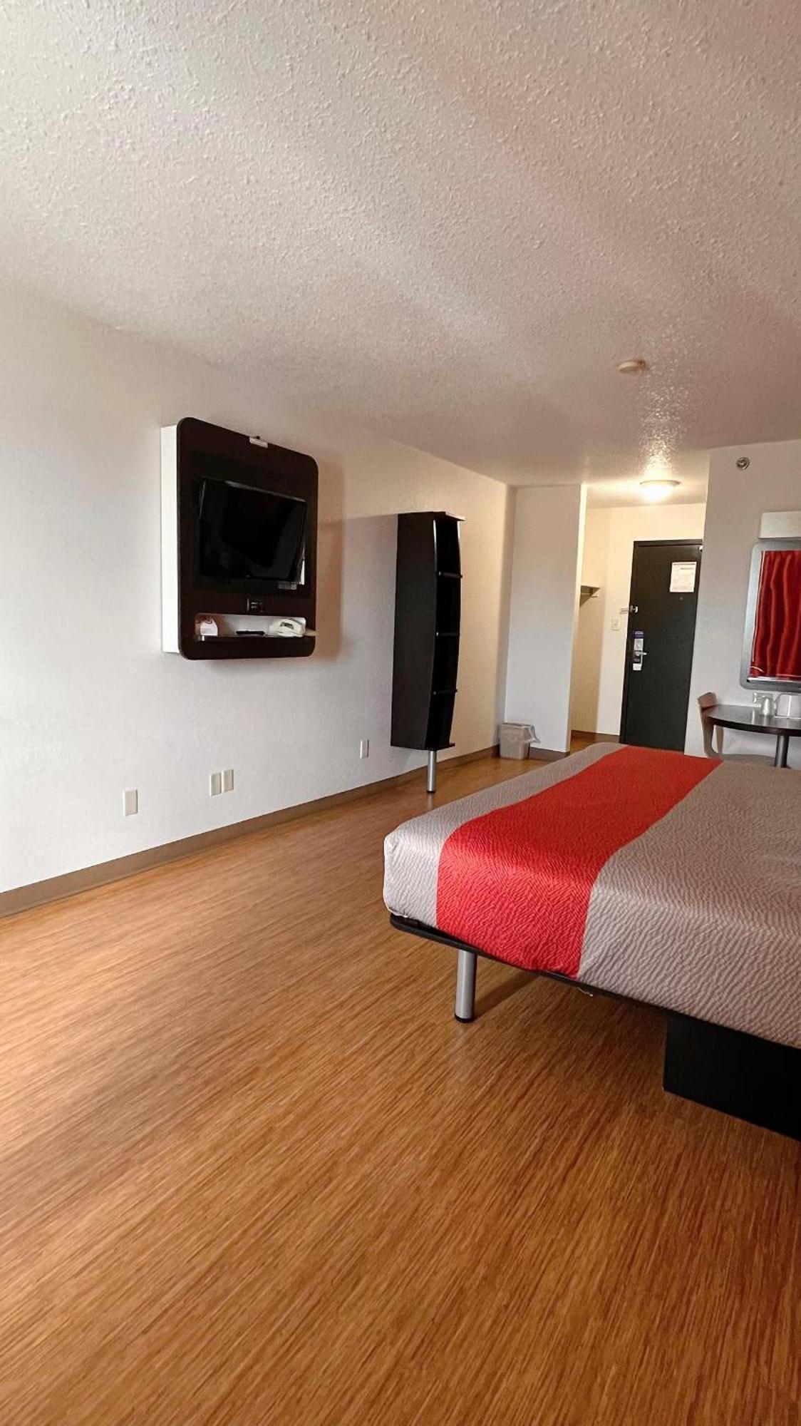 Motel 6-Regina, Sk Exterior photo